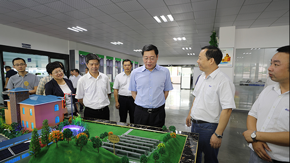 湖南省省委书记杜家豪调研同乐城足球体育